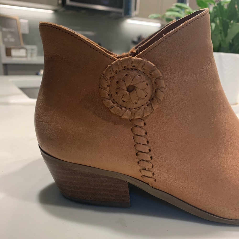 Jack Rogers booties size 8